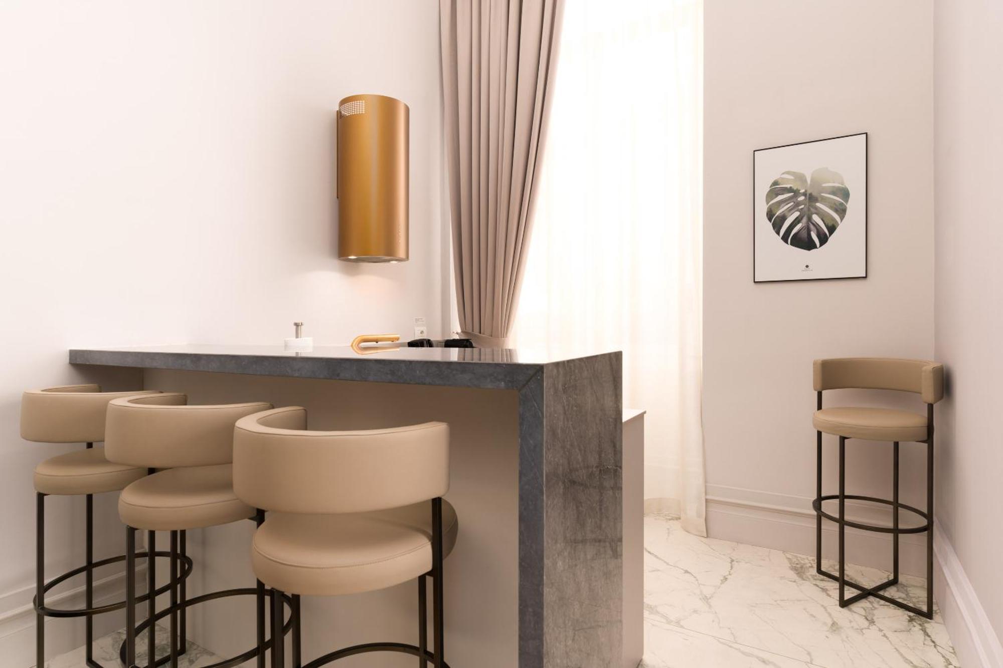 Limehome Lecce Palazzo Bn Bagian luar foto