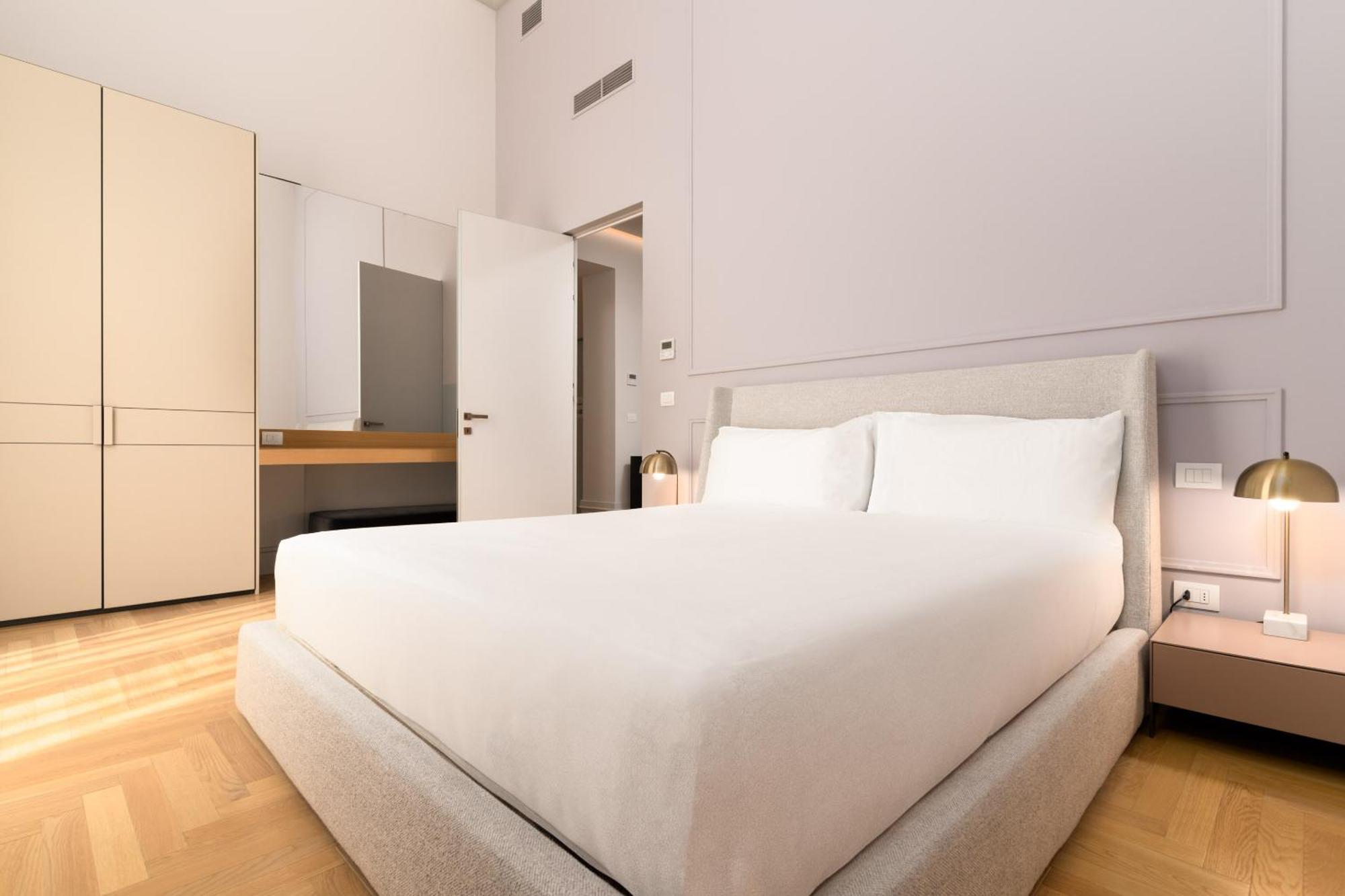 Limehome Lecce Palazzo Bn Bagian luar foto