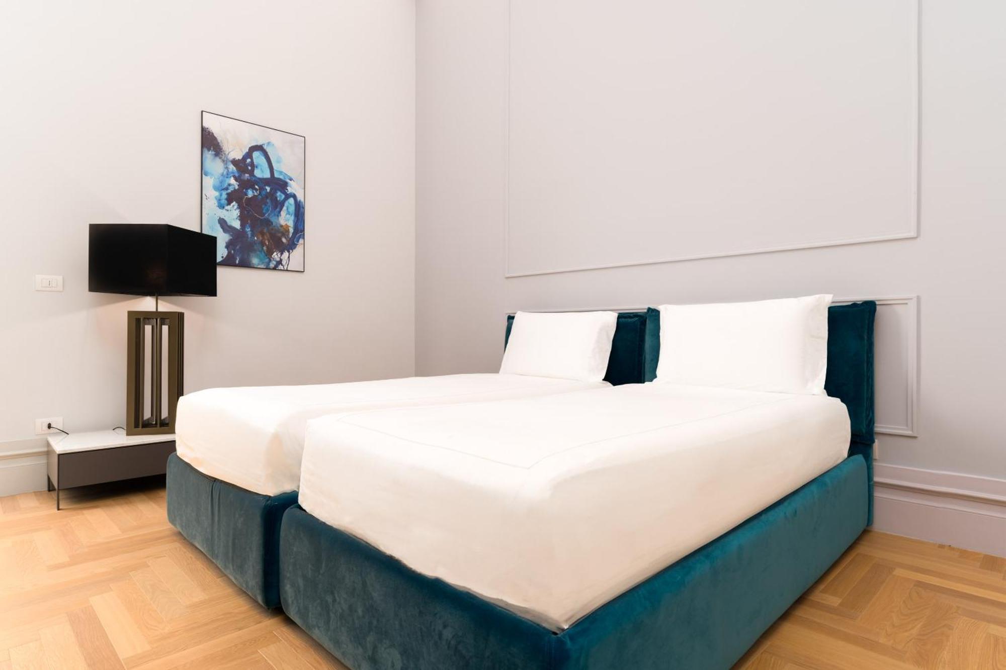 Limehome Lecce Palazzo Bn Bagian luar foto