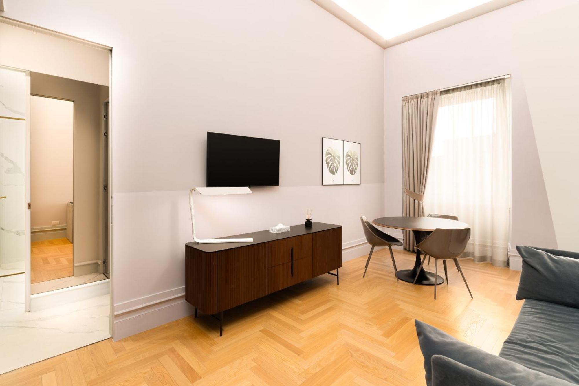 Limehome Lecce Palazzo Bn Bagian luar foto